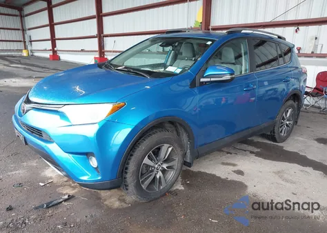 2017 Toyota Rav4 Xle z USA, uszkodzony, nr VIN 2T3RFREVXHW602281